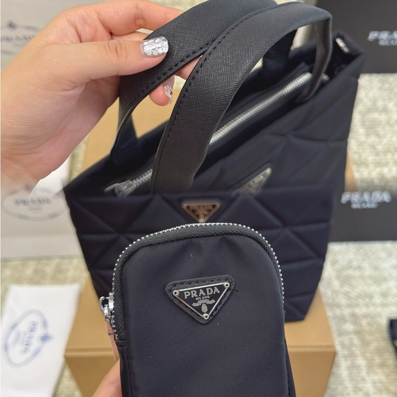 Prada large-capacity lightweight tote bag or two-in-one with small wallet - Picture 5 of 5